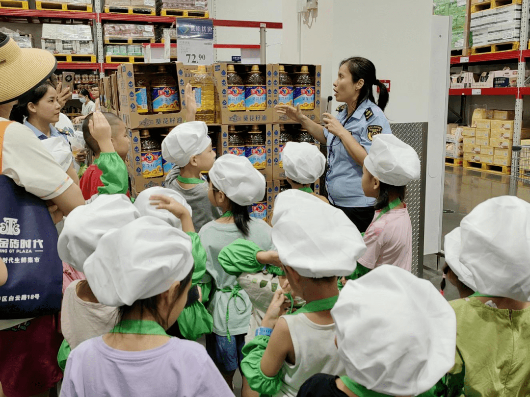 青秀区市场监管局:上好食品安全“开学第一课”